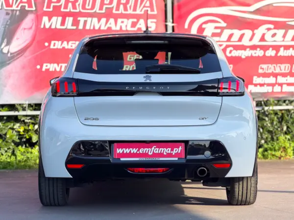 Peugeot 208 1.5 BlueHDi GT 8