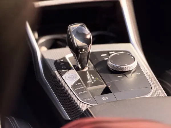 BMW 320 d Pack Desportivo M Auto 19