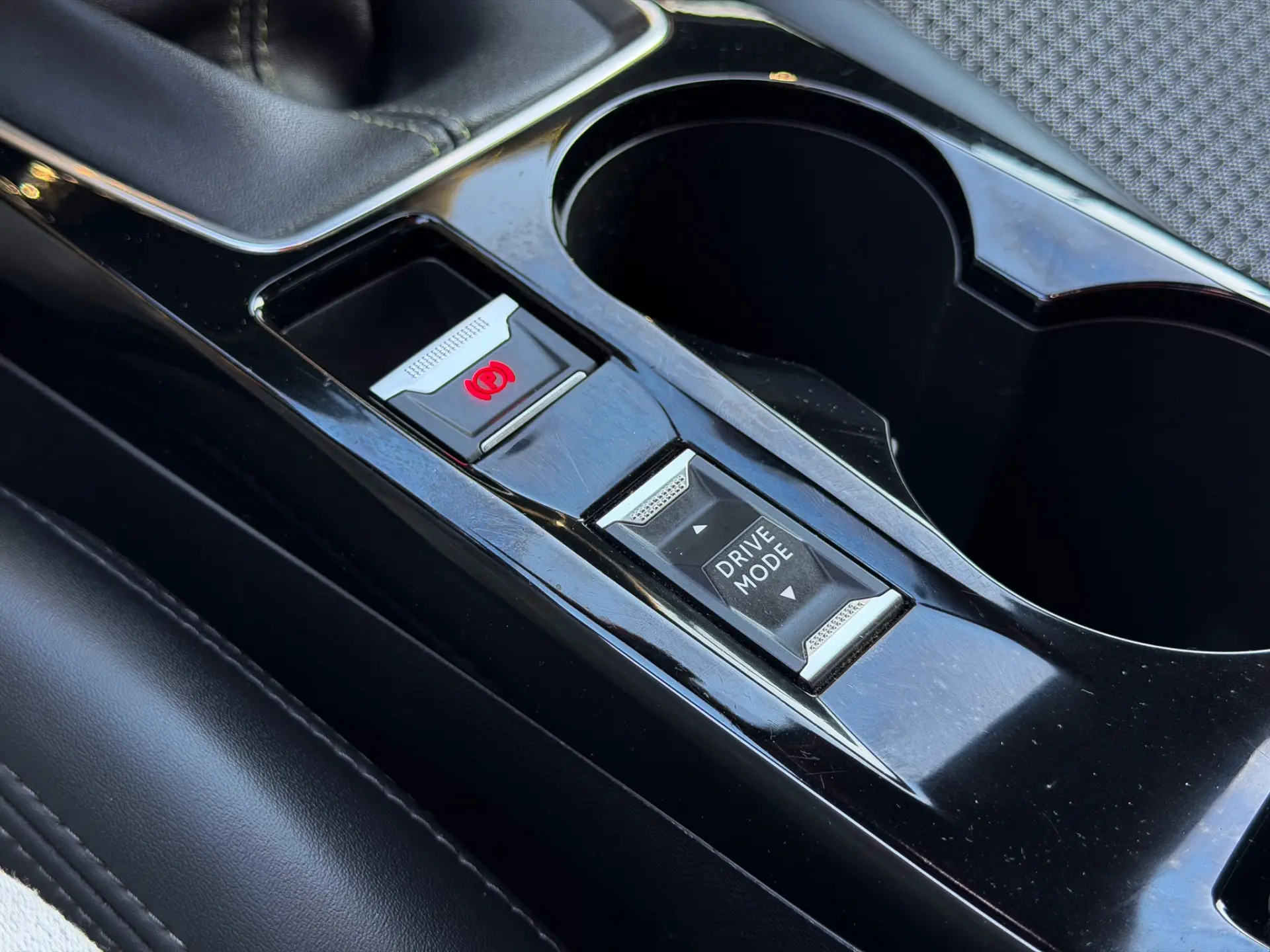 Peugeot 208 1.5 BlueHDi GT 22