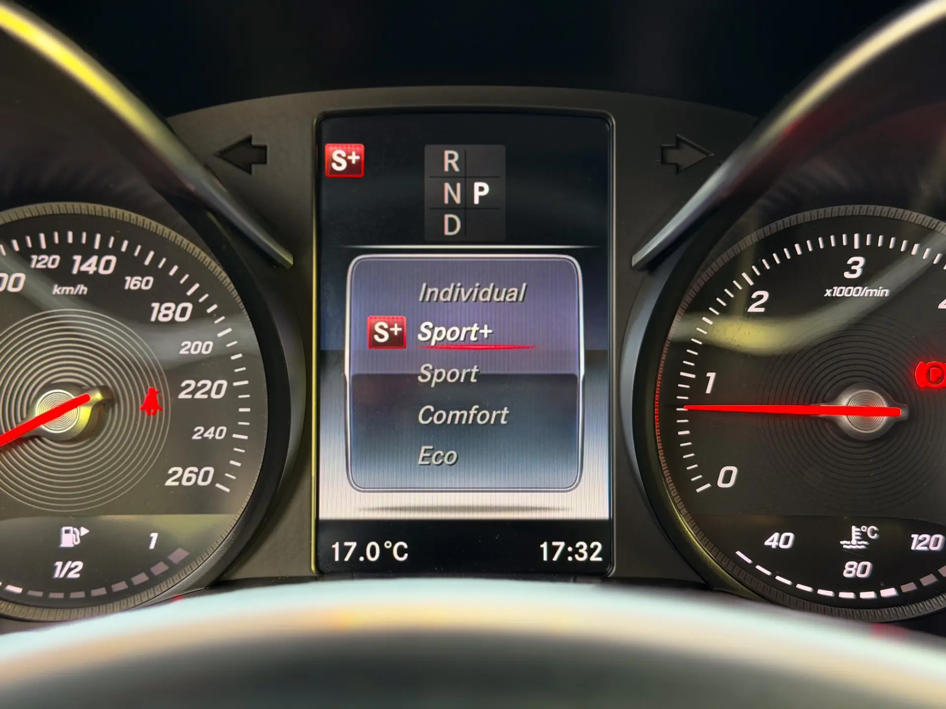 Mercedes-Benz C 250 d AMG Line Aut. 16