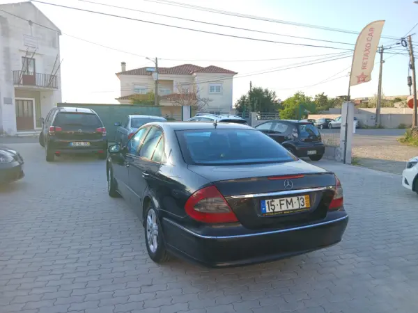 Mercedes-Benz E 220 CDI Avantgarde Aut. 5