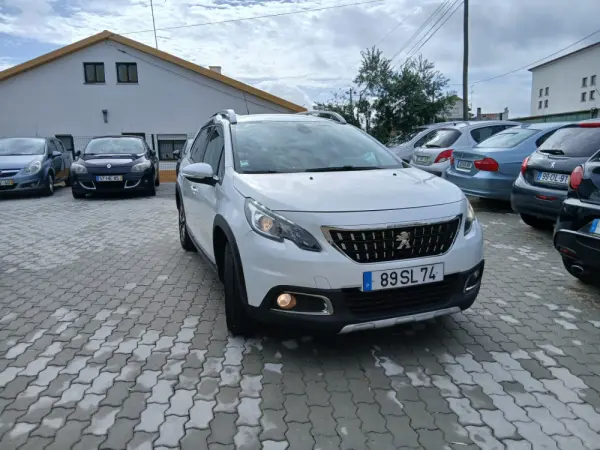 Peugeot 2008 1.6 BlueHDi Allure 2