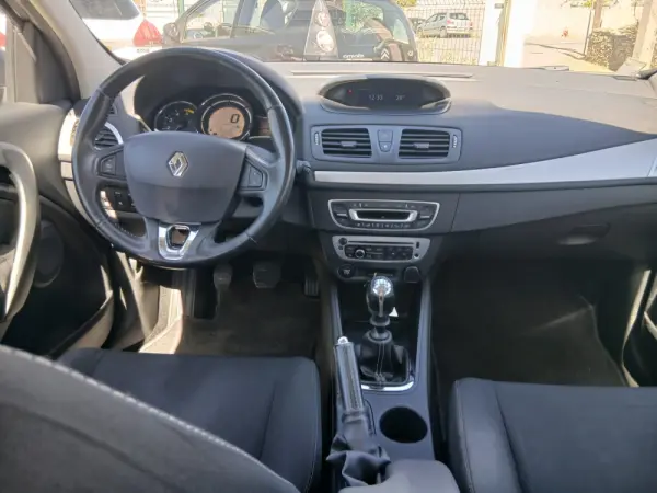 Renault Mégane Sport Tourer Outro 8