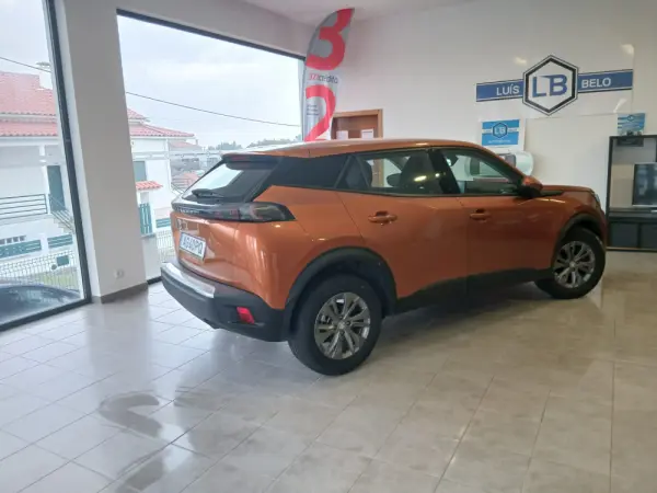 Peugeot 2008 1.2 PureTech Active Pack 4