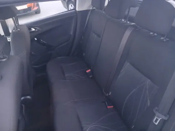 Peugeot 208 1.4 HDi 10