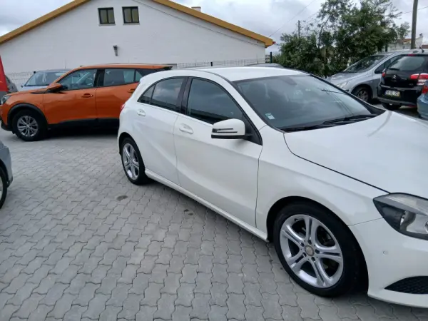Mercedes-Benz A 200 Outro 3