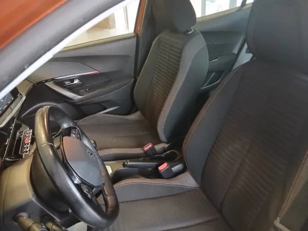 Peugeot 2008 1.2 PureTech Active Pack 10