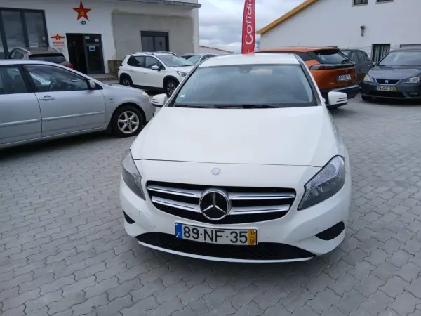Mercedes-Benz A 200 Outro 2