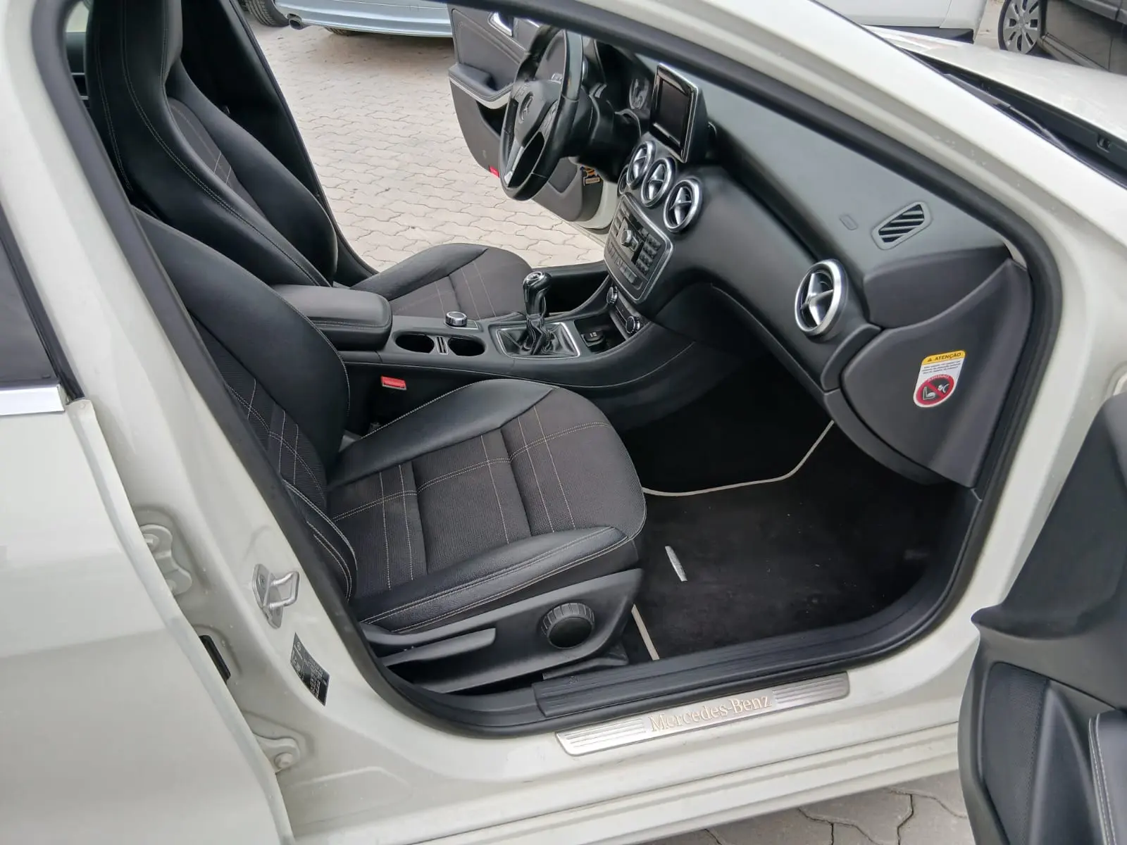 Mercedes-Benz A 200 Outro 8