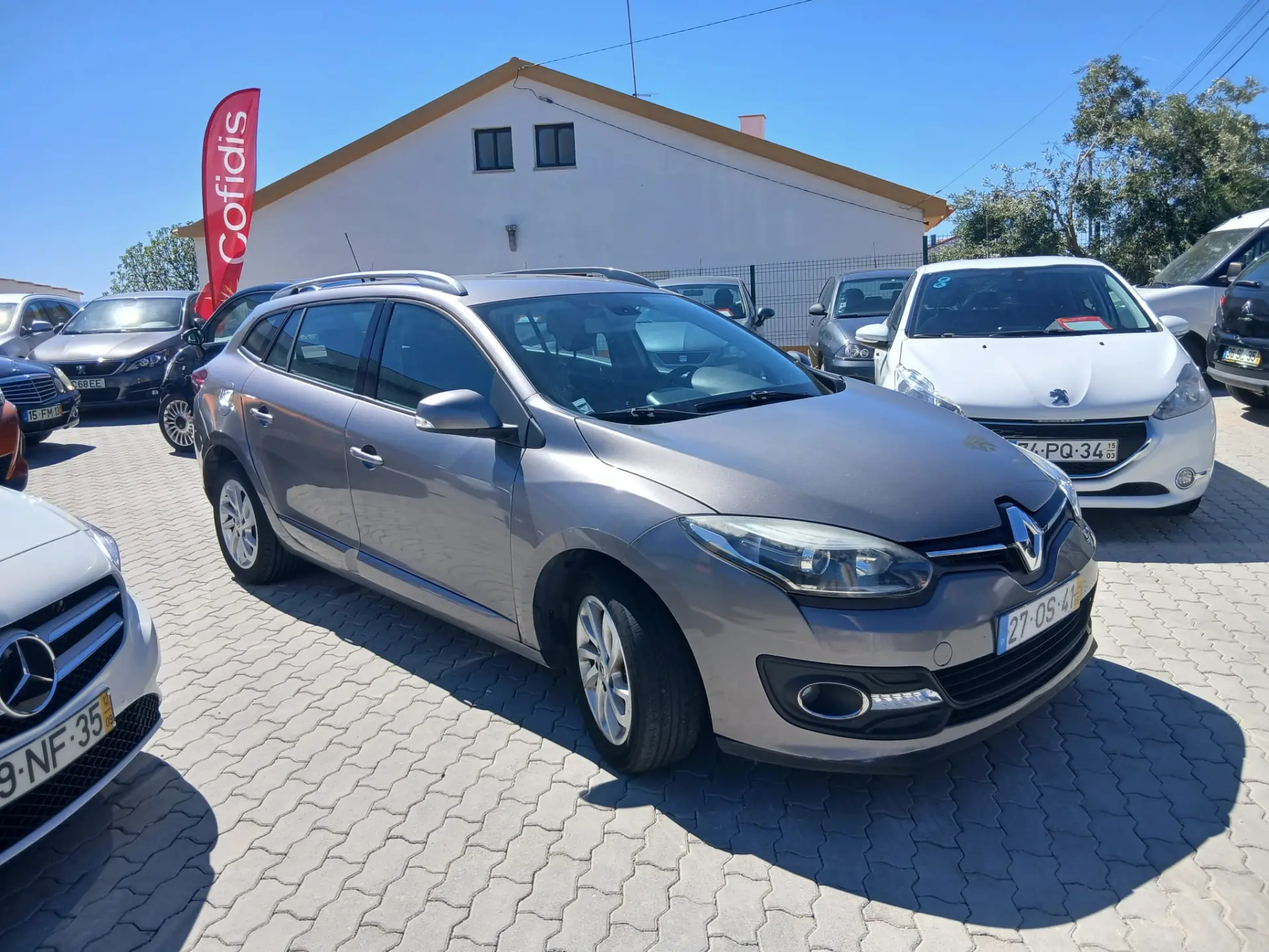 Renault Mégane Sport Tourer Outro 3