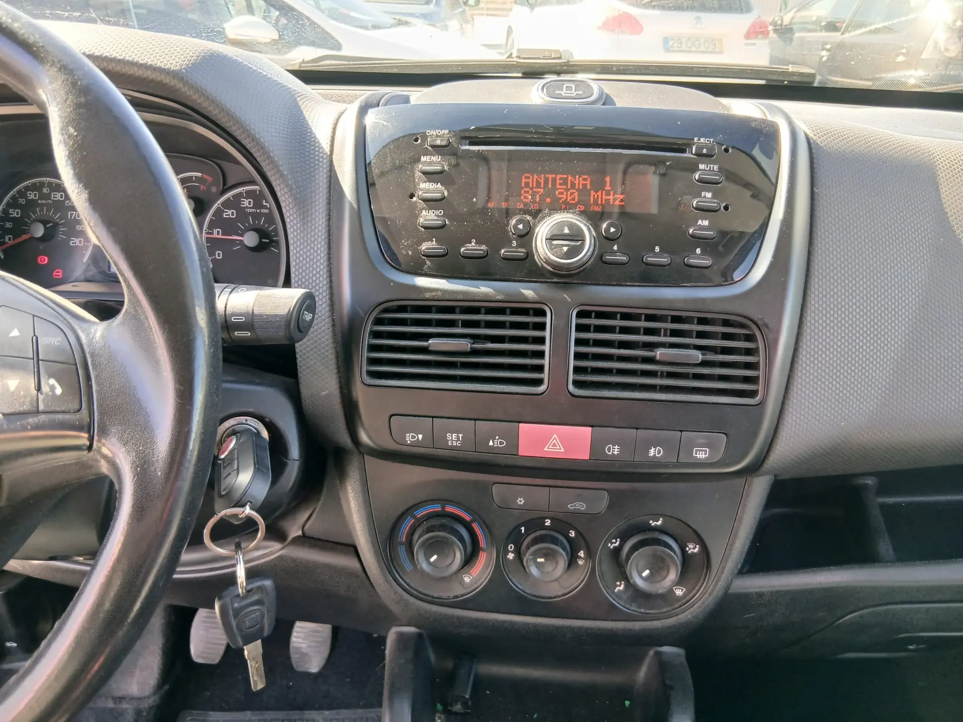 Fiat Doblo 1.3 M-Jet 7L Start&Stop 14