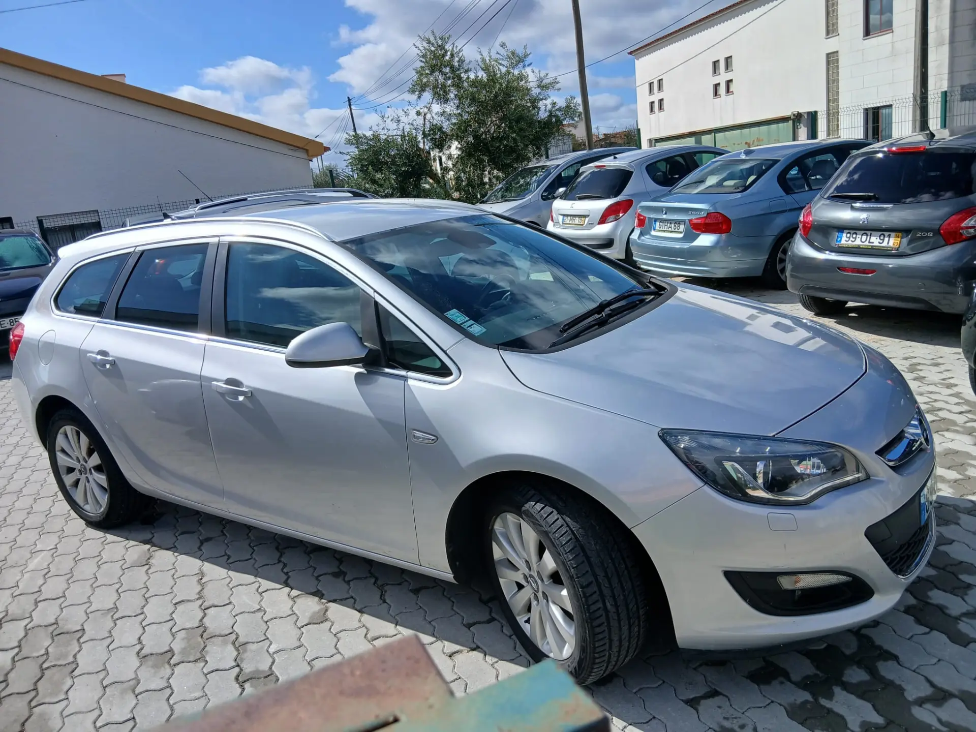 Opel Astra Sports Tourer Outro 4