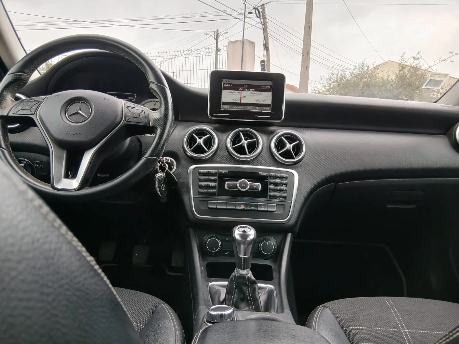 Mercedes-Benz A 200 Outro 14