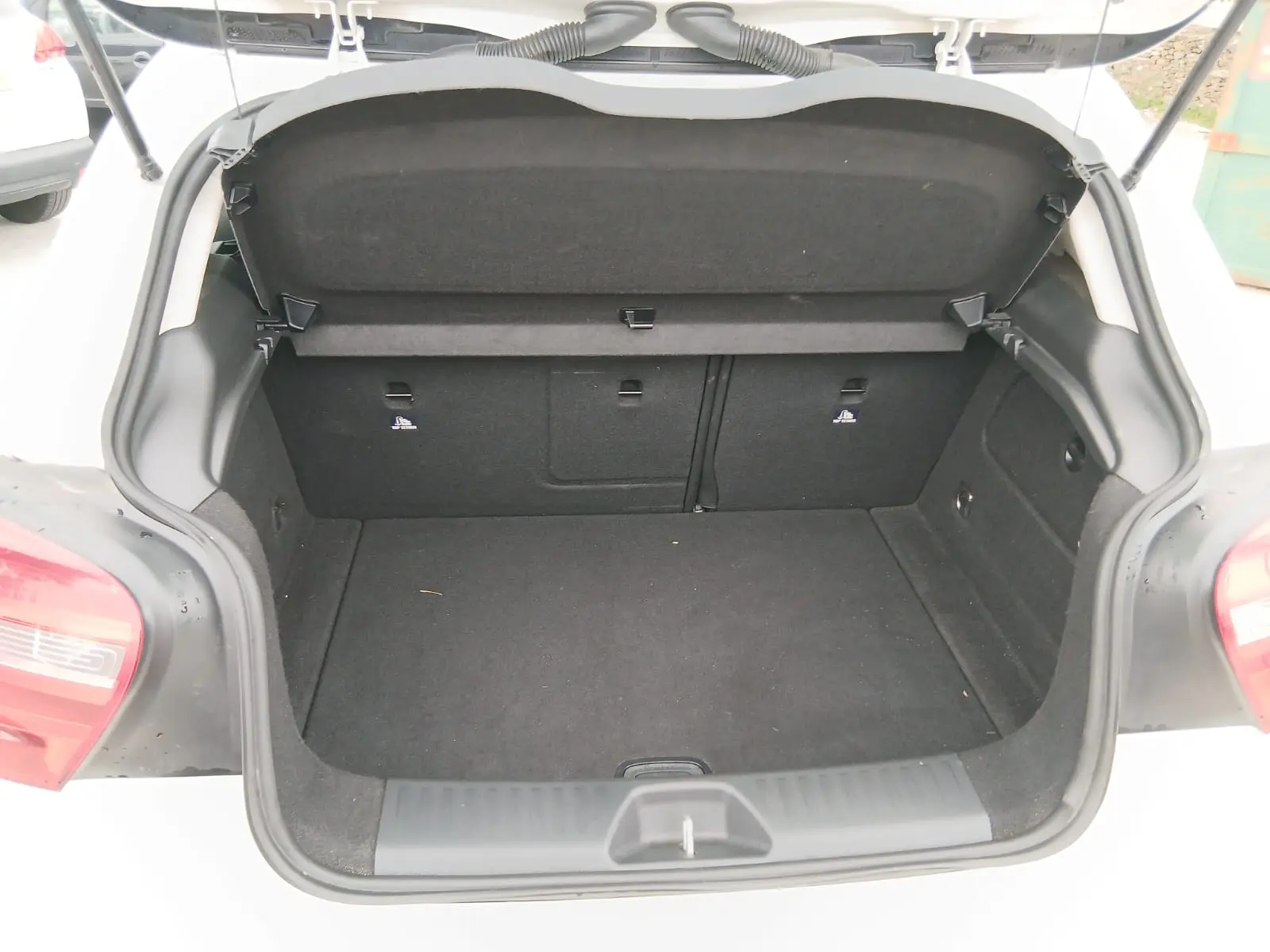 Mercedes-Benz A 200 Outro 11