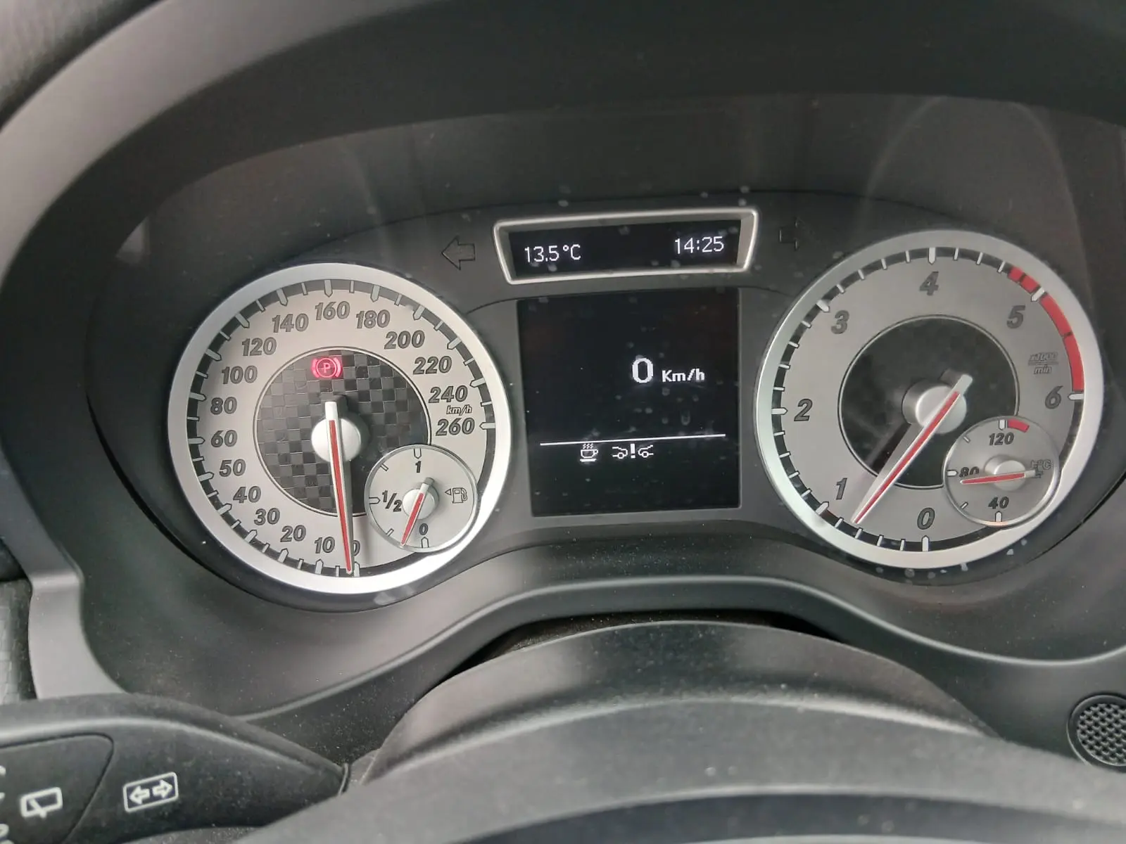 Mercedes-Benz A 200 Outro 12