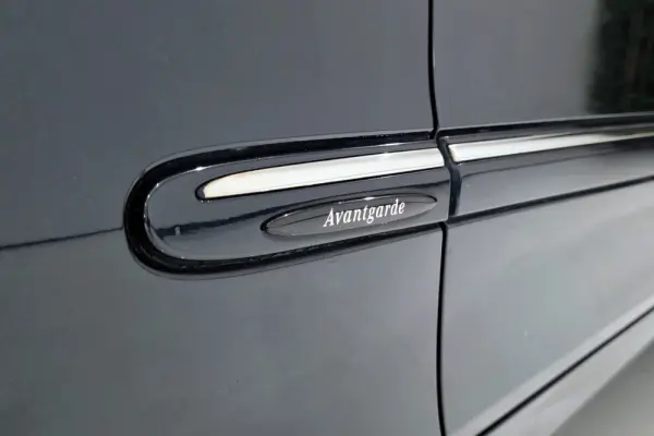 Mercedes-Benz CLK 270 CDi Avantgarde 33