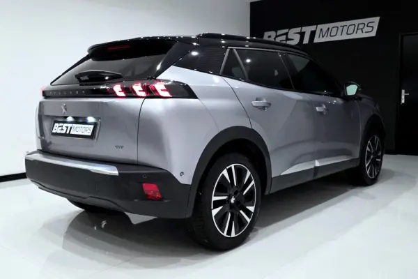 Peugeot e-2008 50 kWh GT Pack 5