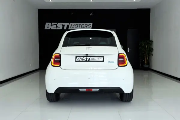 Fiat 500e 42kWh la Prima (by Bocelli) 6
