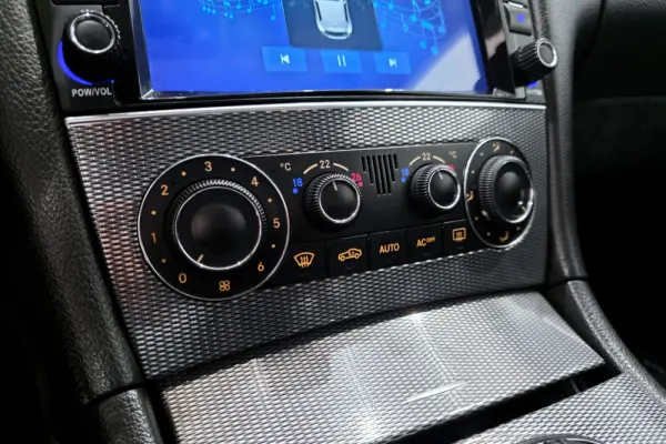 Mercedes-Benz CLK 270 CDi Avantgarde 25