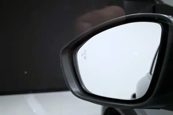 Peugeot e-2008 50 kWh GT Pack 34