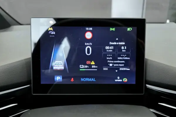 MG MG4 51 kWh Standard 21