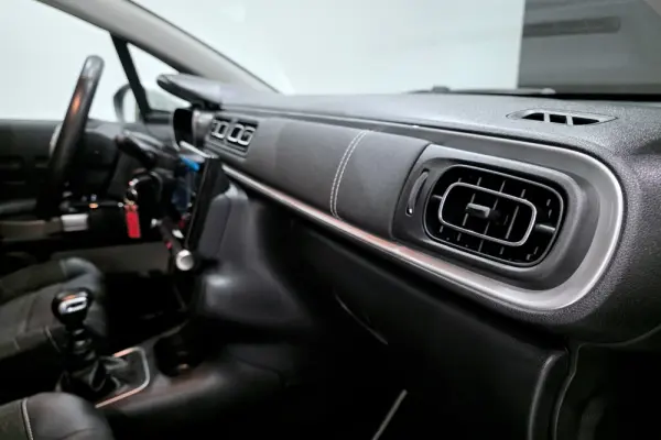 Citroën C3 Pure Tech S&S Saint James 27