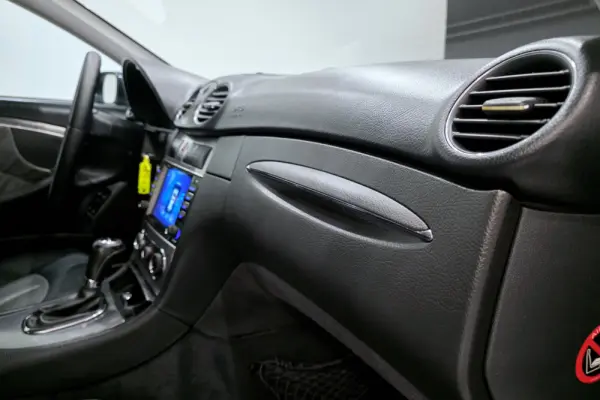 Mercedes-Benz CLK 270 CDi Avantgarde 30