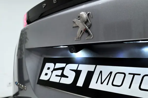 Peugeot e-2008 50 kWh GT Pack 35