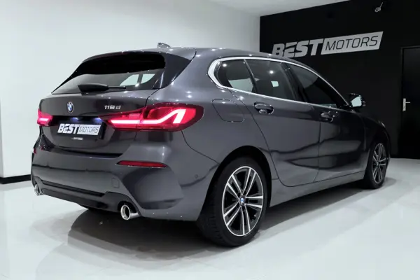 BMW 118 d Line Sport Auto 5