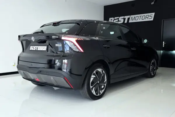 MG MG4 51 kWh Standard 5