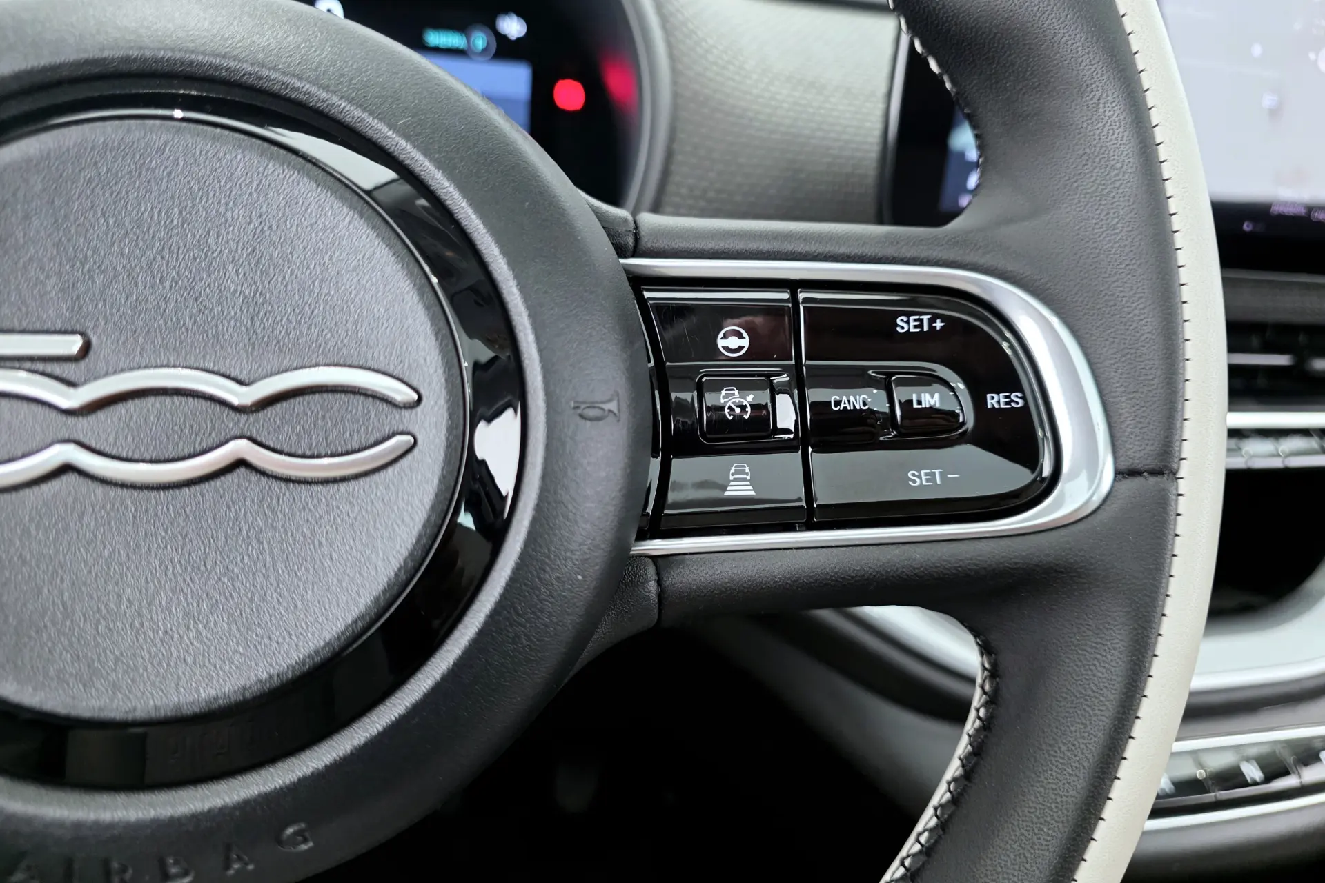 Fiat 500e 42kWh la Prima (by Bocelli) 13