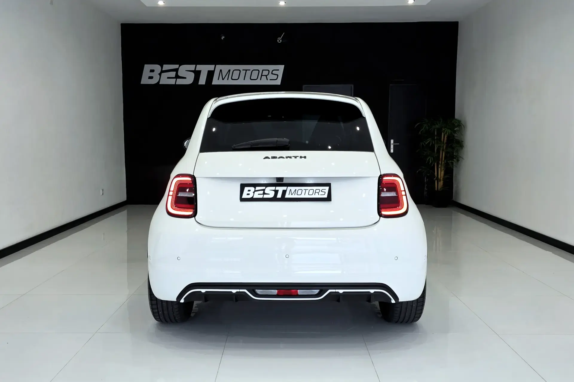 Abarth 500e C Scorpionissima 6