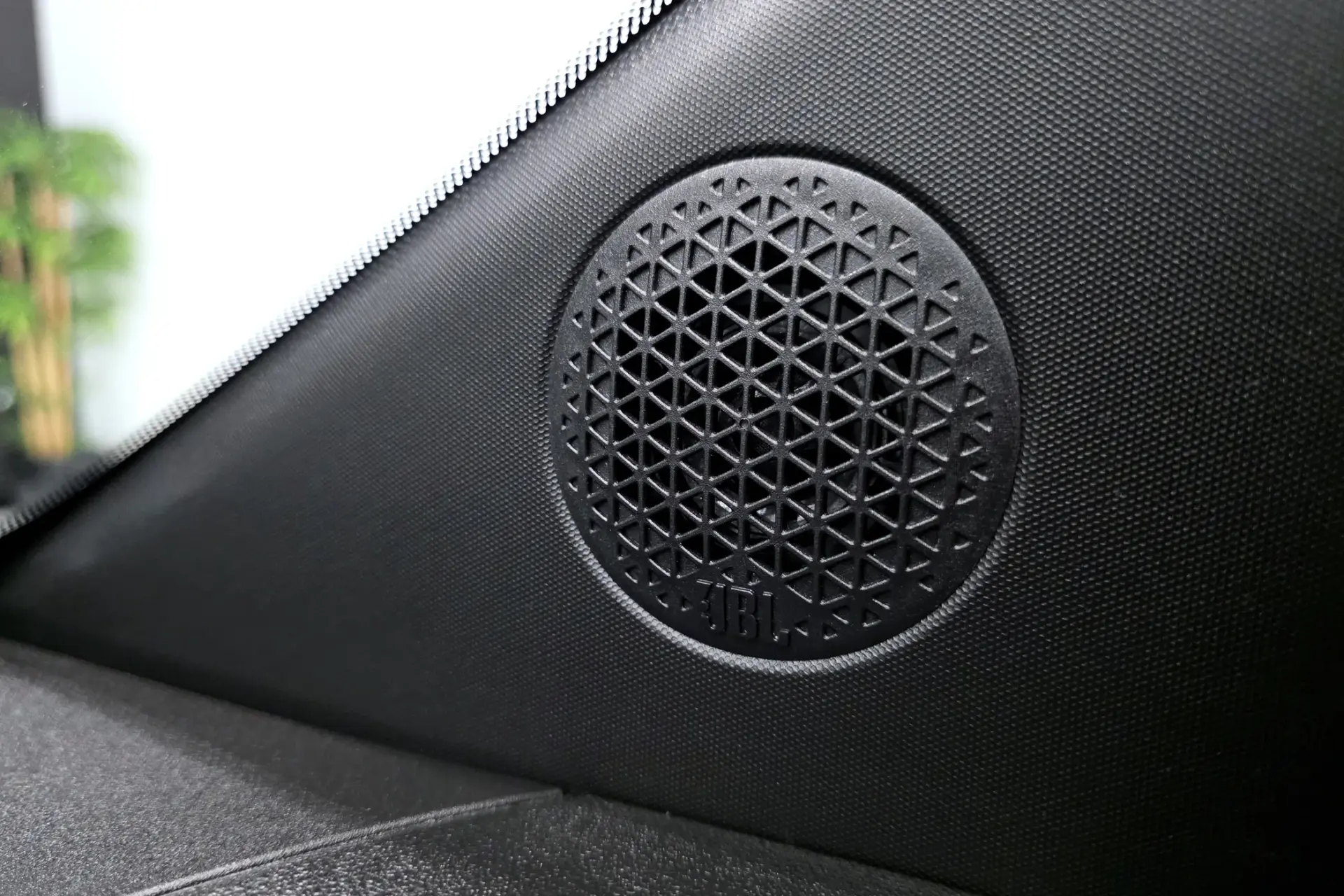 Abarth 500e C Scorpionissima 30