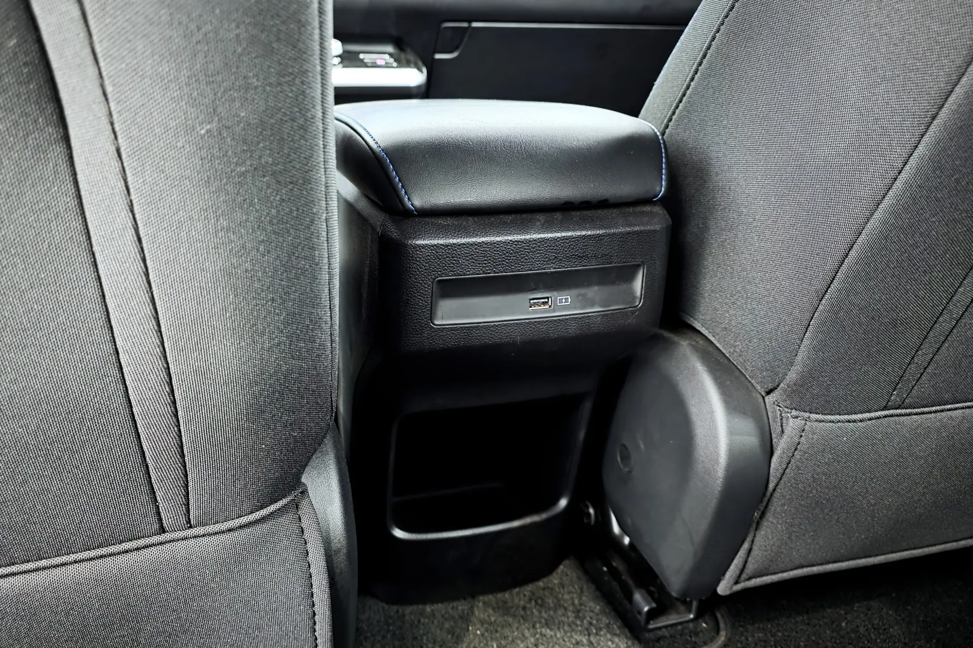 MG MG4 51 kWh Standard 11