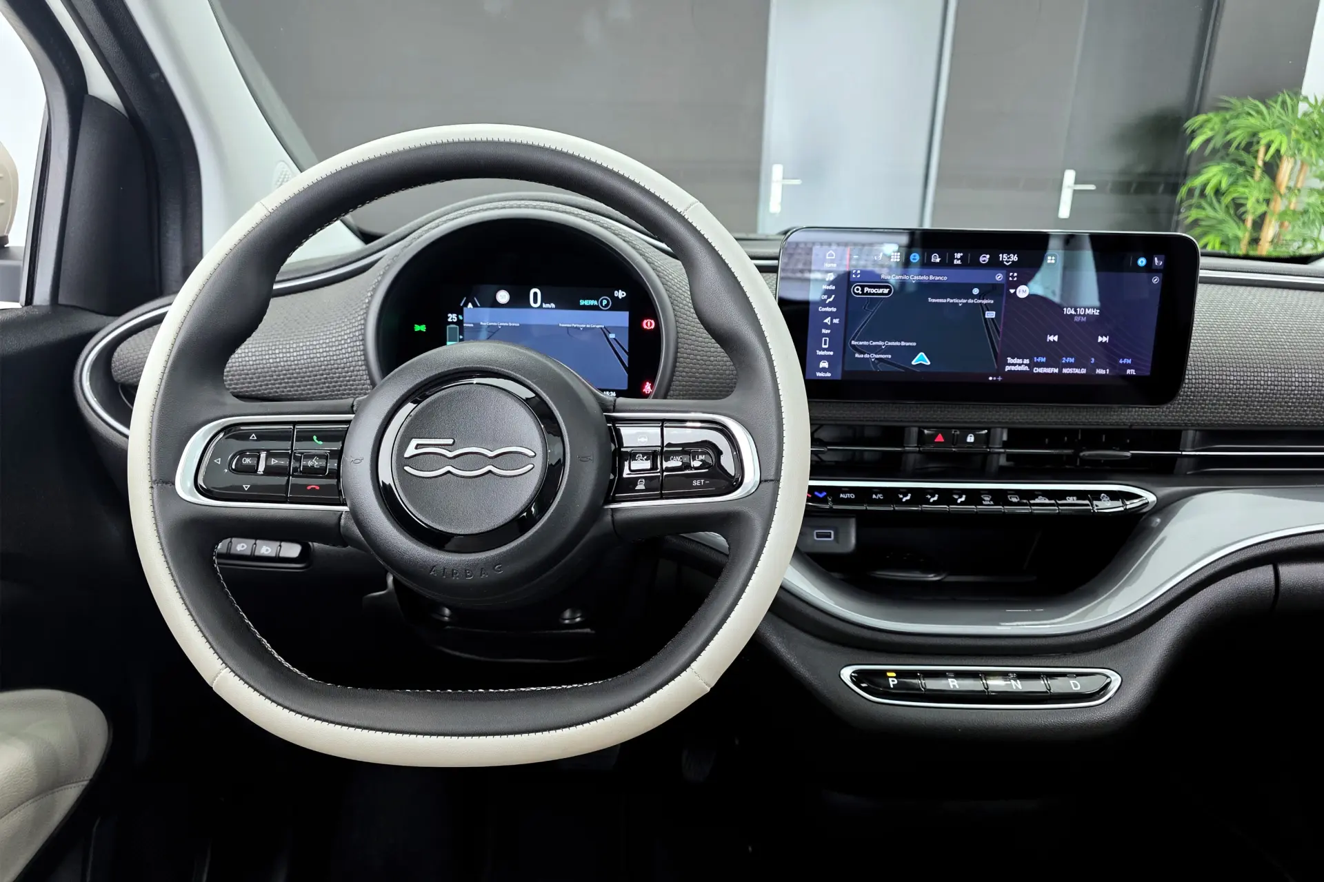 Fiat 500e 42kWh la Prima (by Bocelli) 12