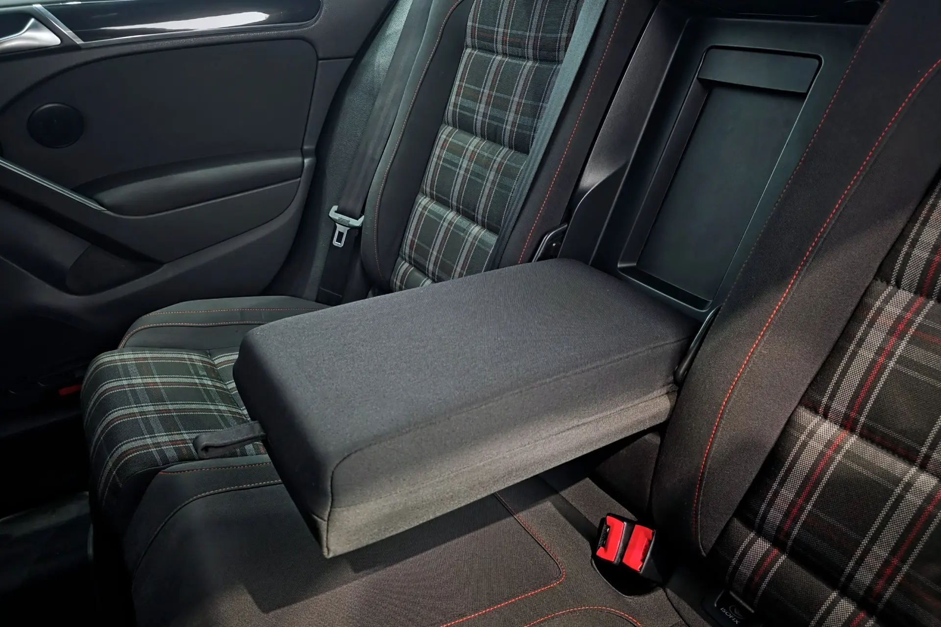 Volkswagen Golf 2.0 TSi GTI DSG 12