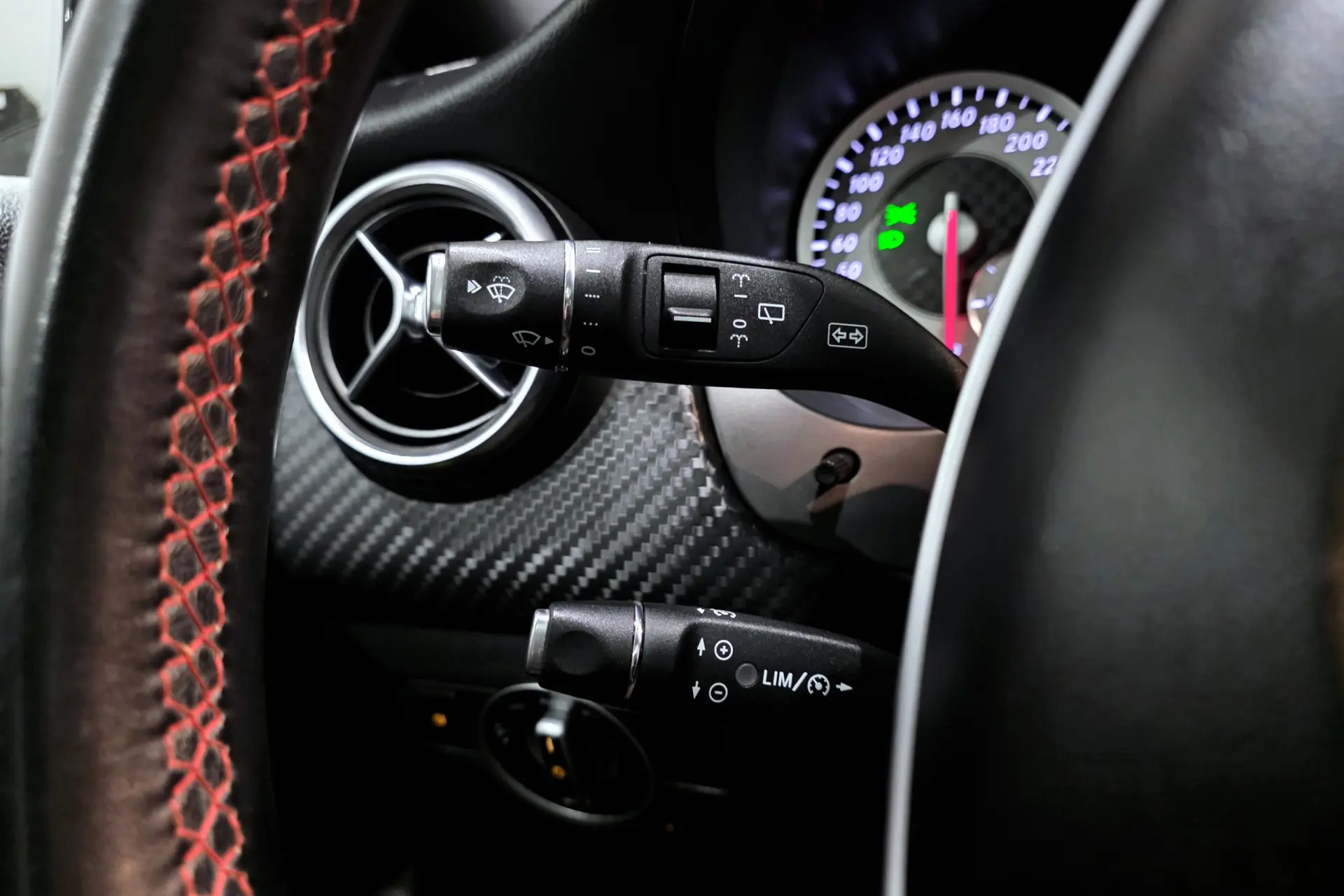 Mercedes-Benz A 200 d AMG Line Aut. 17