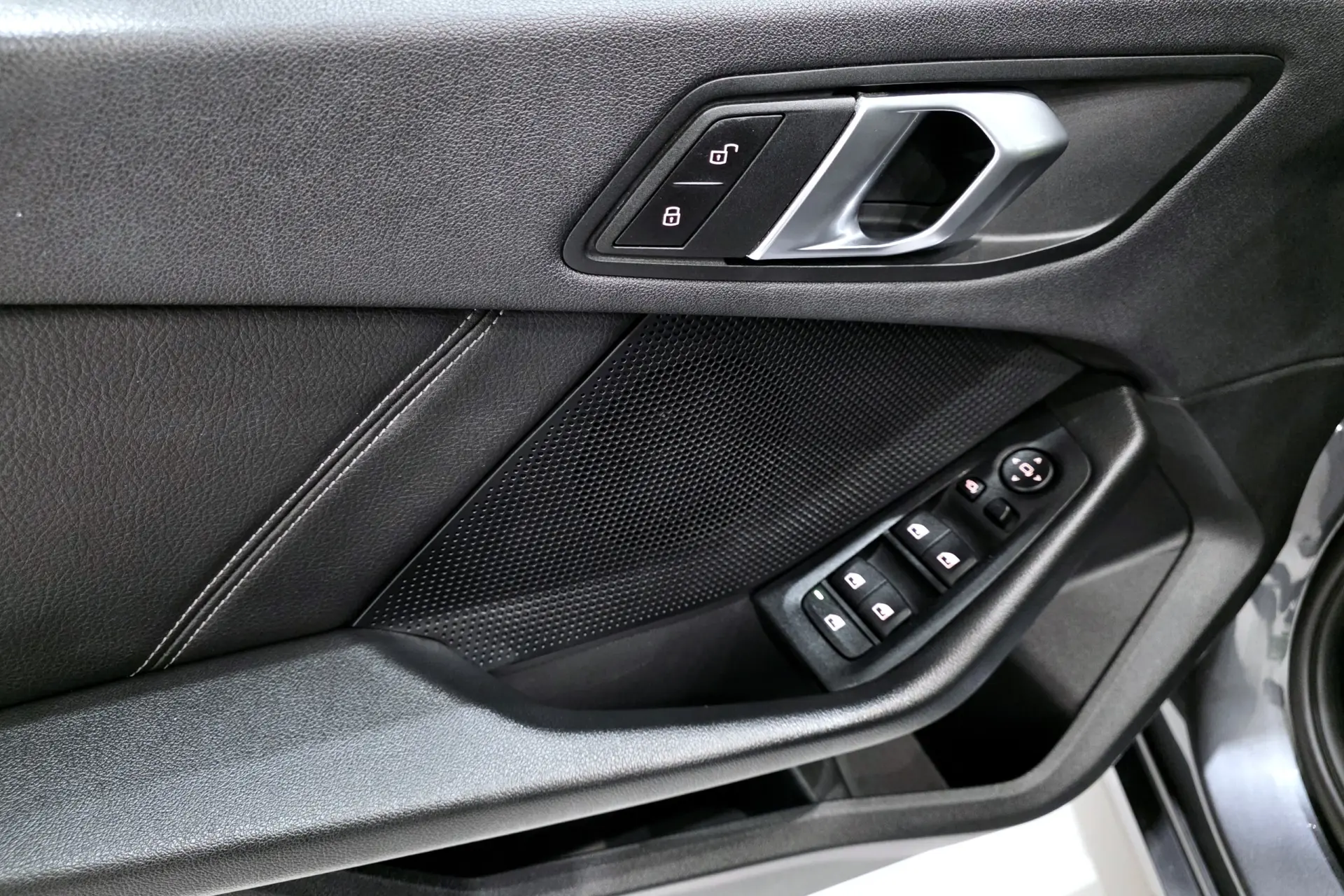 BMW 118 d Line Sport Auto 9