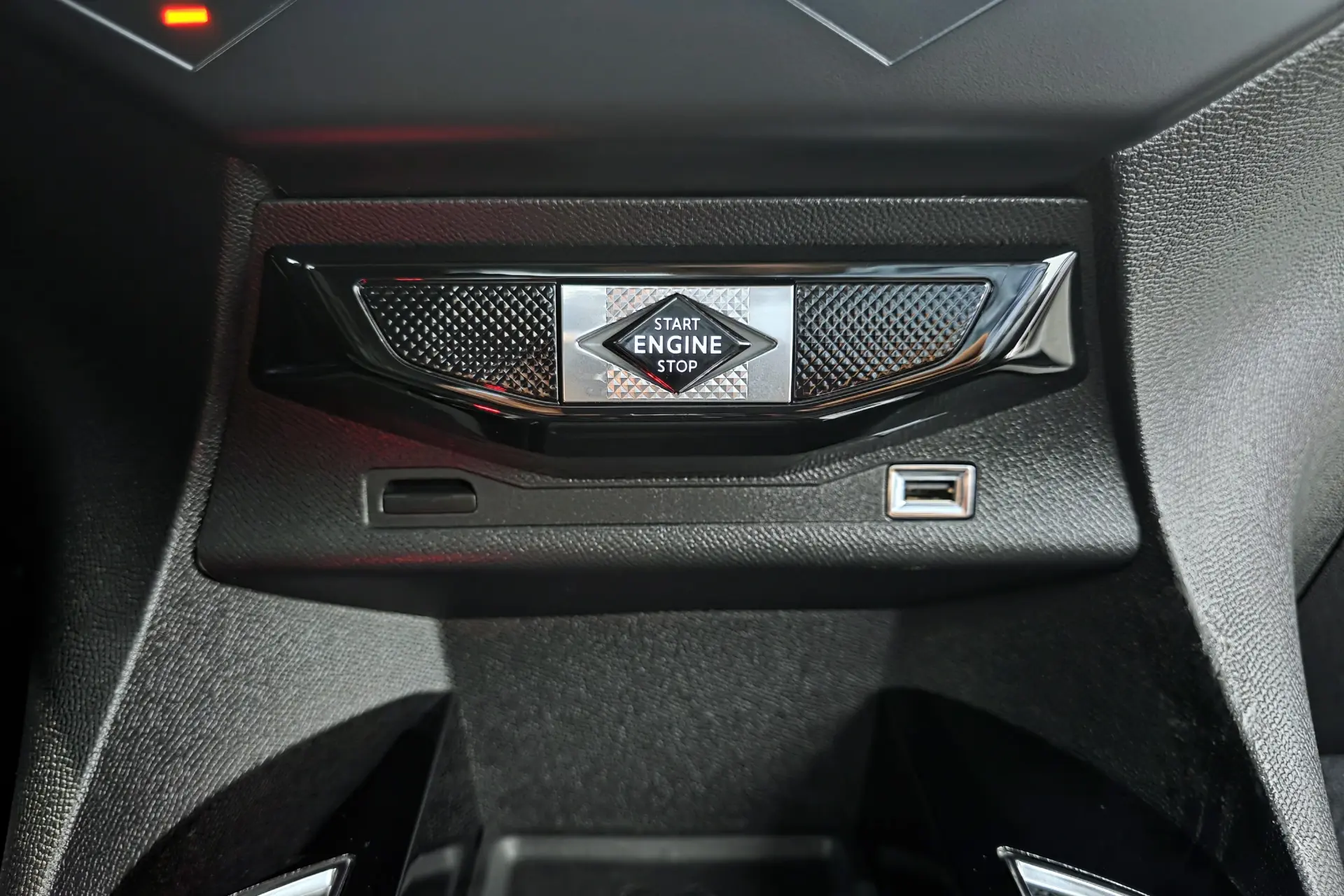 DS DS3 Crossback E-Tense Grand Chic 22