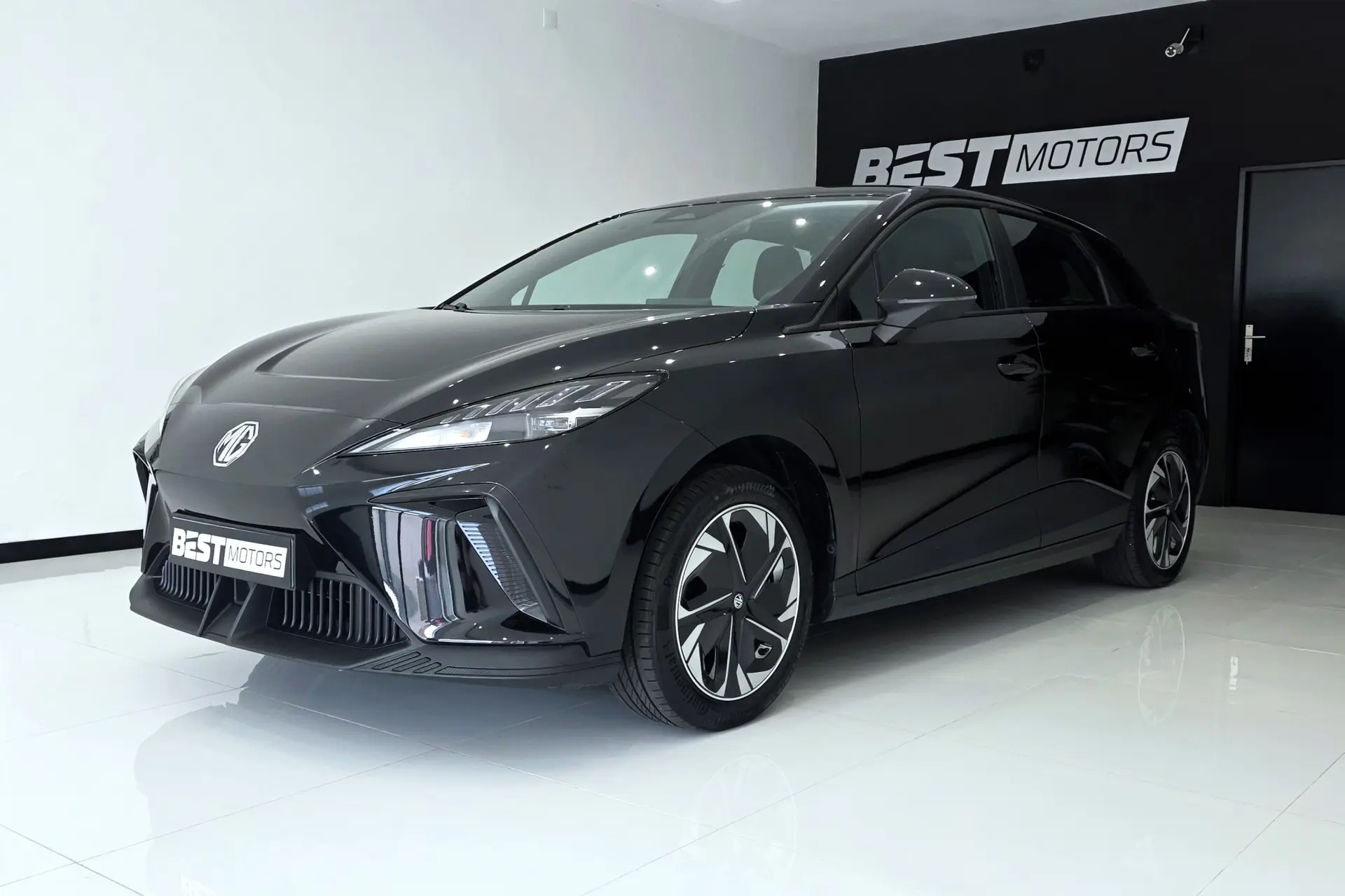 MG MG4 51 kWh Standard 4