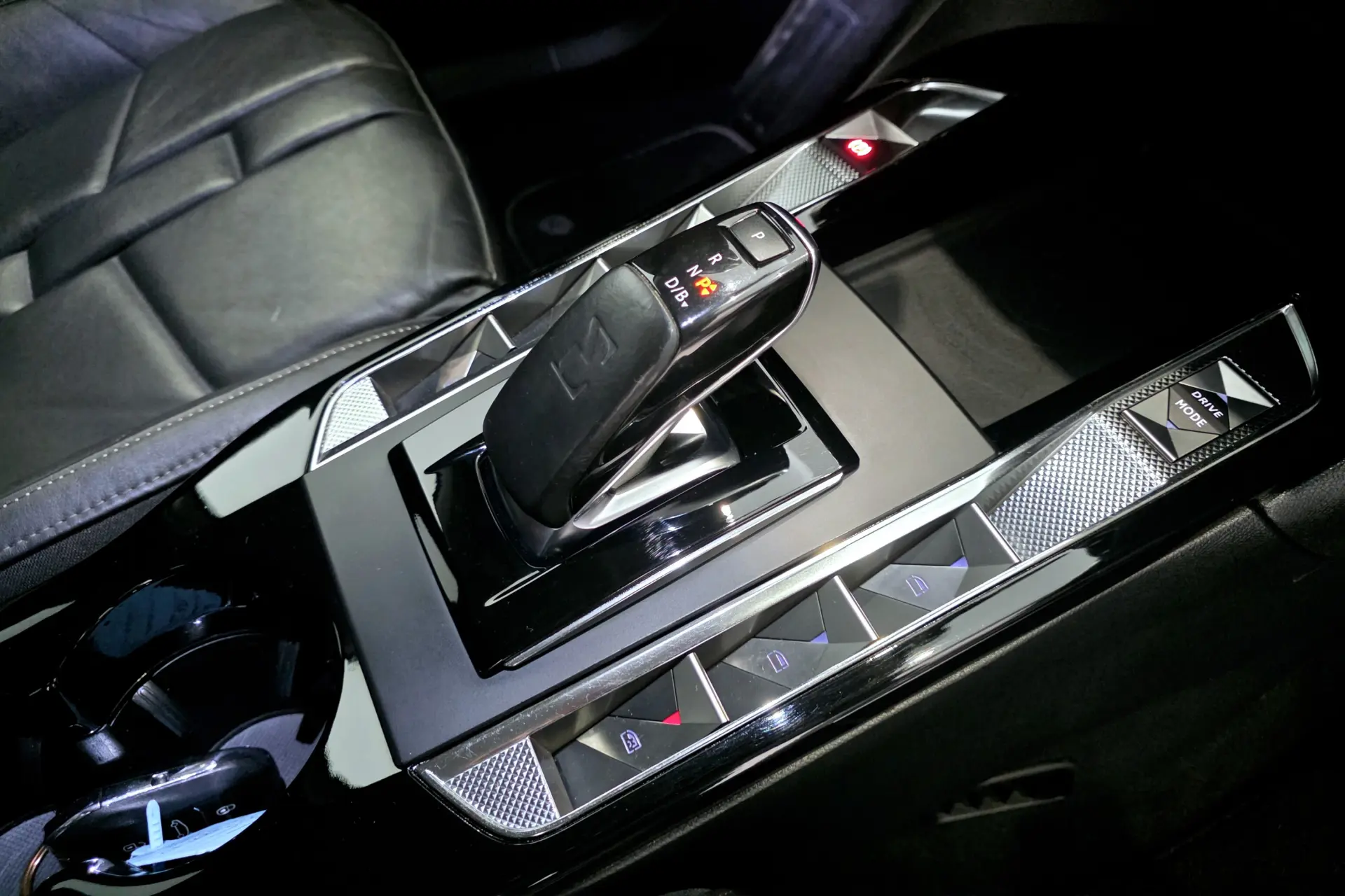 DS DS3 Crossback E-Tense Grand Chic 24