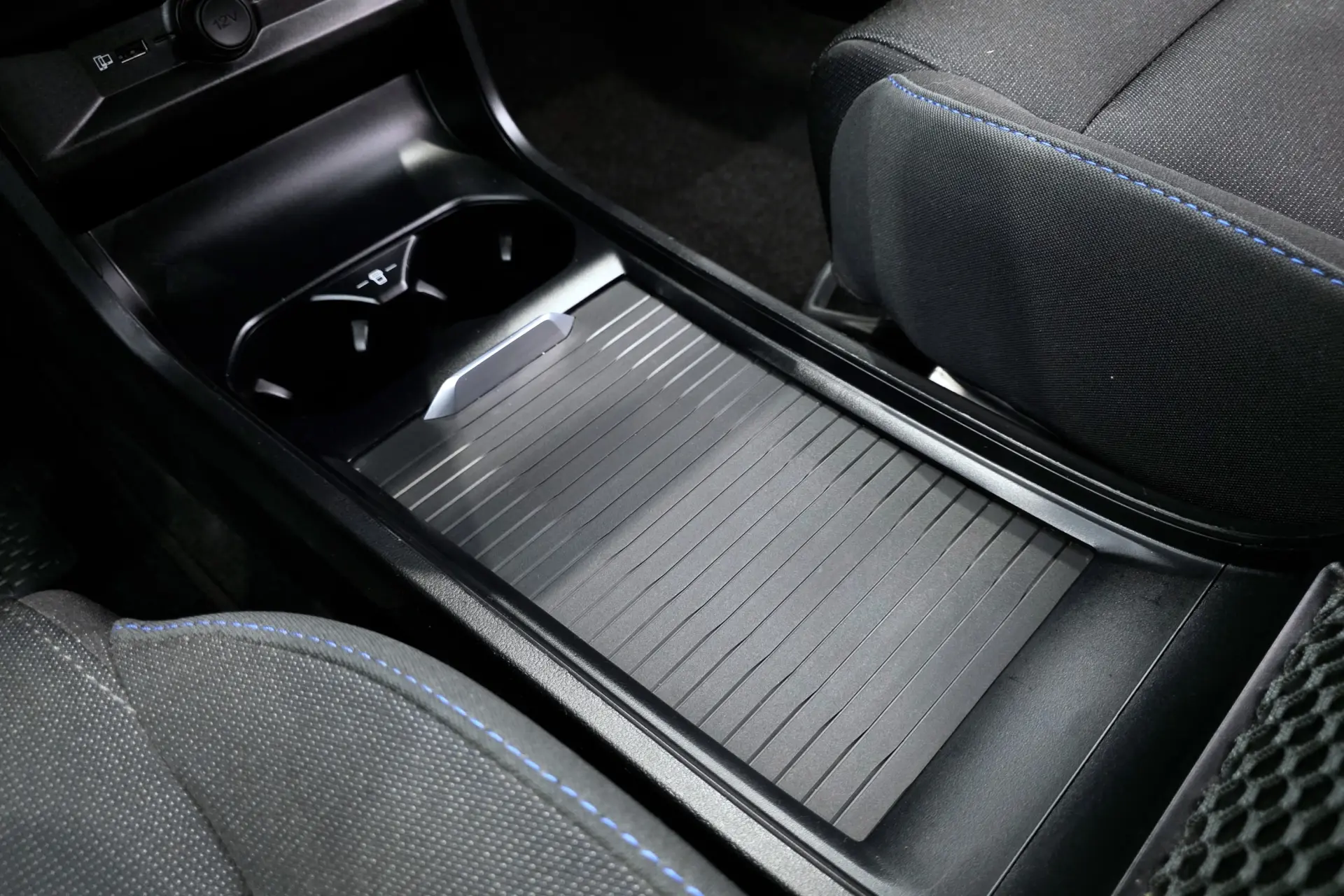 MG MG4 51 kWh Standard 25