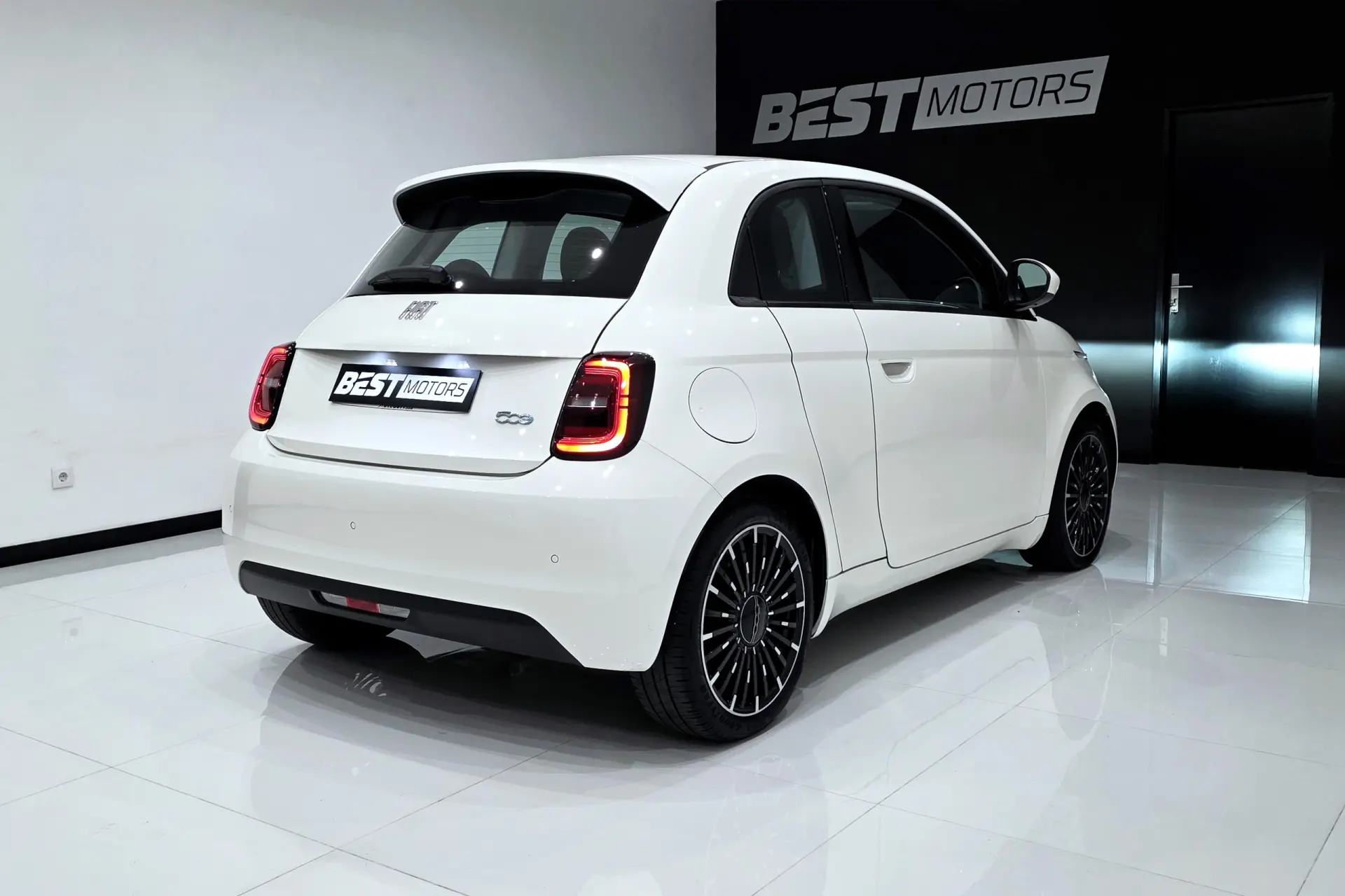 Fiat 500e 3 + 1 42 kWh Icon 5