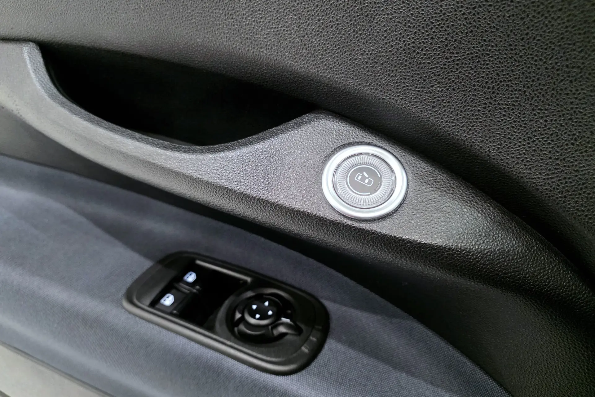 Fiat 500e 3 + 1 42 kWh Icon 9