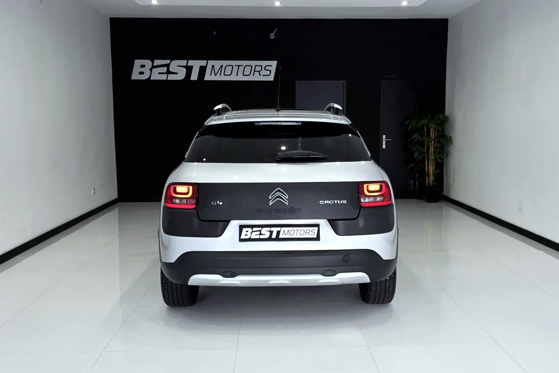 Citroën C4 Cactus Pure Tech 110 Stop&Start EAT6 Shine 6