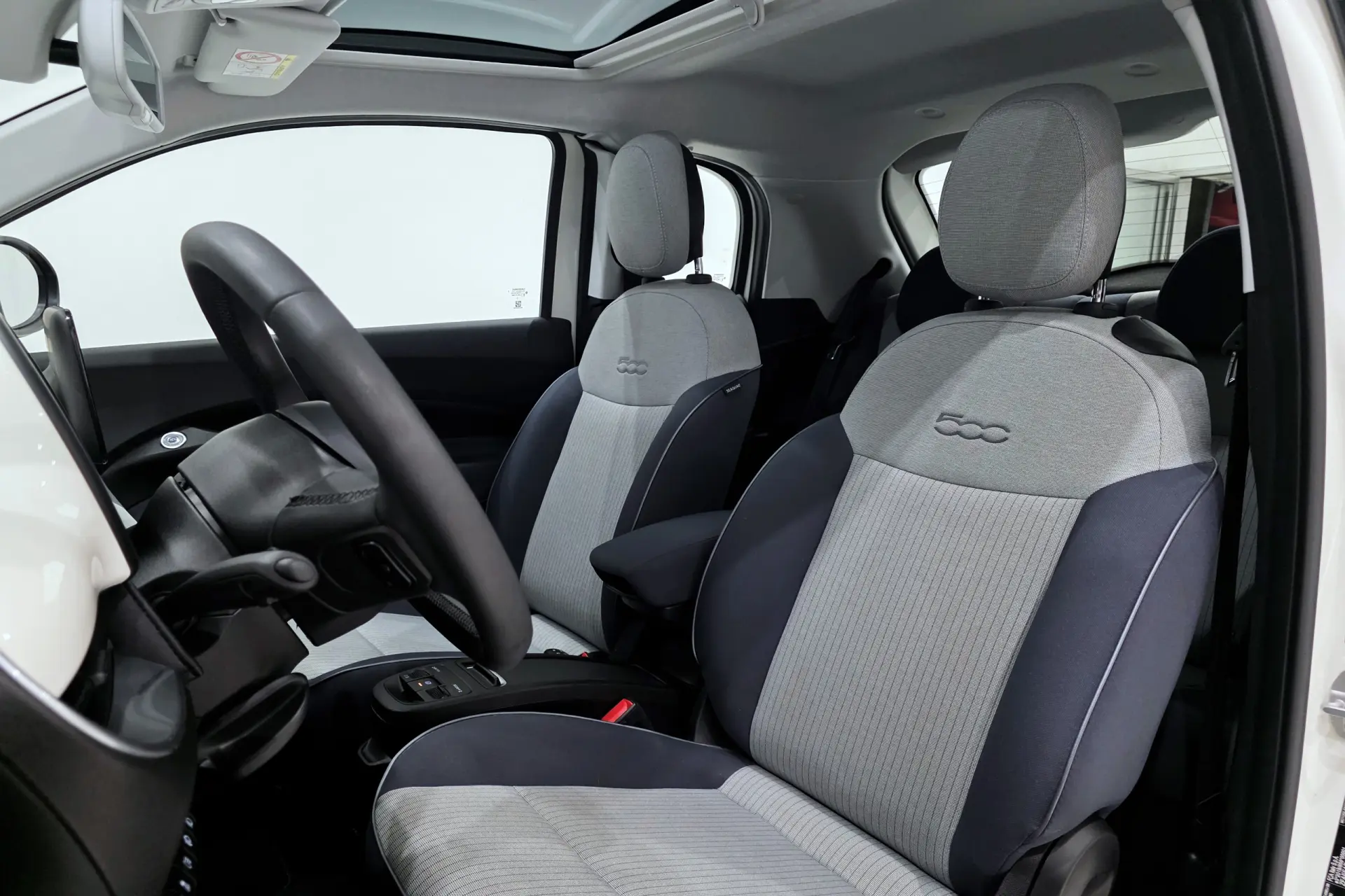 Fiat 500e 3 + 1 42 kWh Icon 8