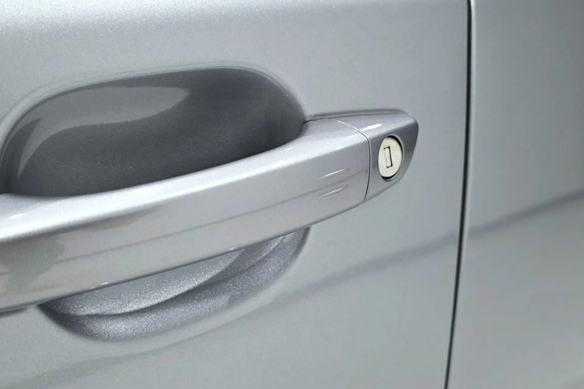 Peugeot e-2008 50 kWh GT Pack 33