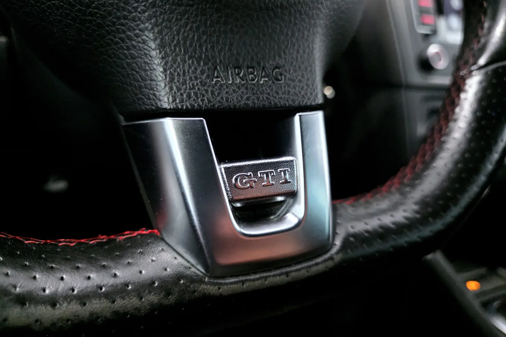 Volkswagen Golf 2.0 TSi GTI DSG 17