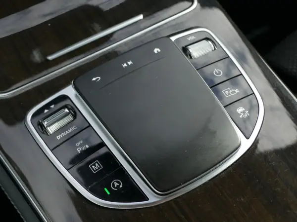 Mercedes-Benz GLC 220 d 4Matic 24