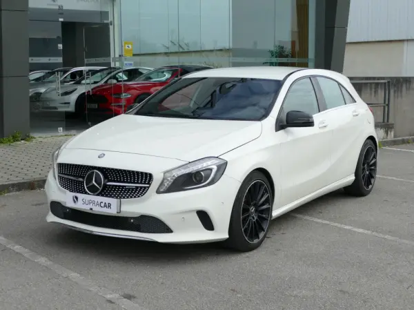 Mercedes-Benz A 180 d AMG Line 1